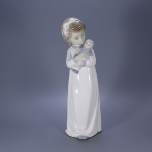 Zaphir Porcelain Figurine 24 cm | Vintage Spanish Collectible | Hand-Painted Ceramic Figurine | Rare Lladro Style Figurine | Home Décor Gift