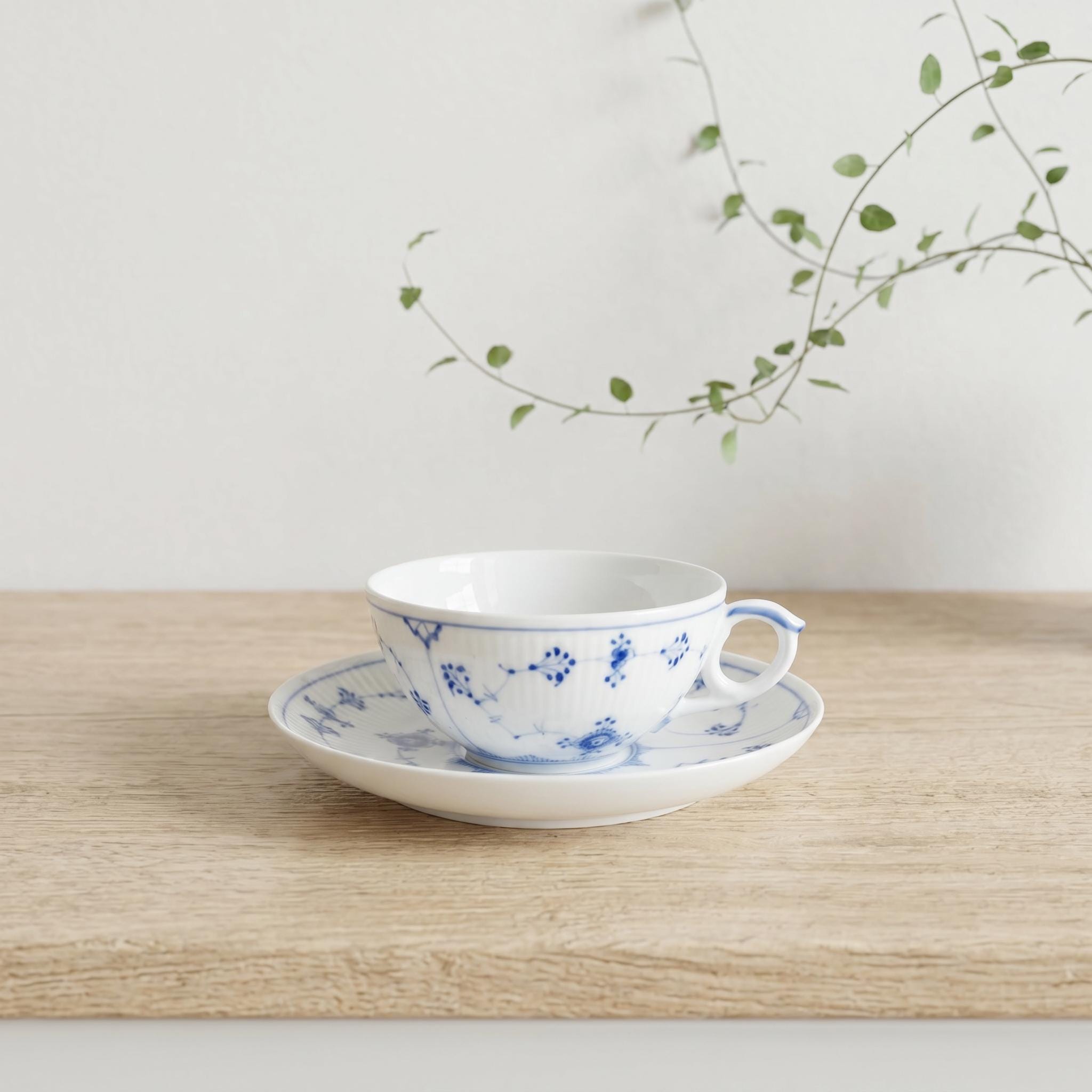 Antique tea cups and saucers - Etsy 日本