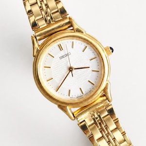 希少 SEIKO セイコー V701-5E60 ヴィンテージ クォーツ 腕時計 Seiko v701 - Etsy 日本