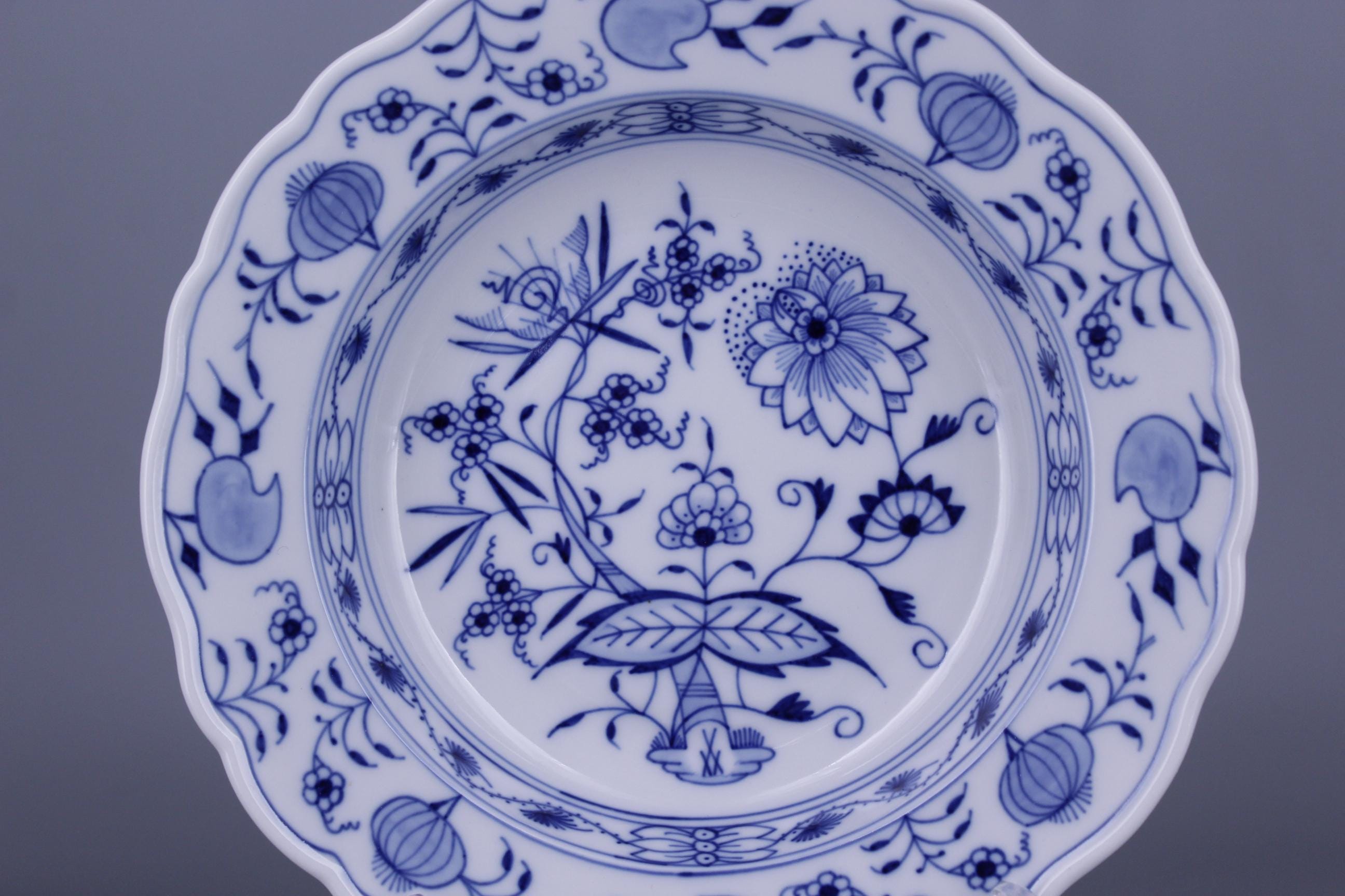 マイセン ブルーオニオン ディーププレート – 24 cm / 9.4インチ – 第