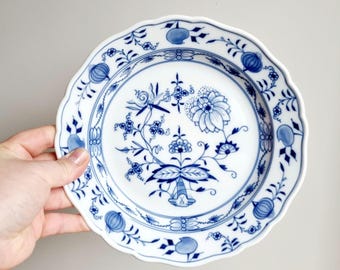 Meissen Blue Onion Starter Plate – 22 cm, 1950s, First Quality, Unused, Vintage Zwiebelmuster German Porcelain