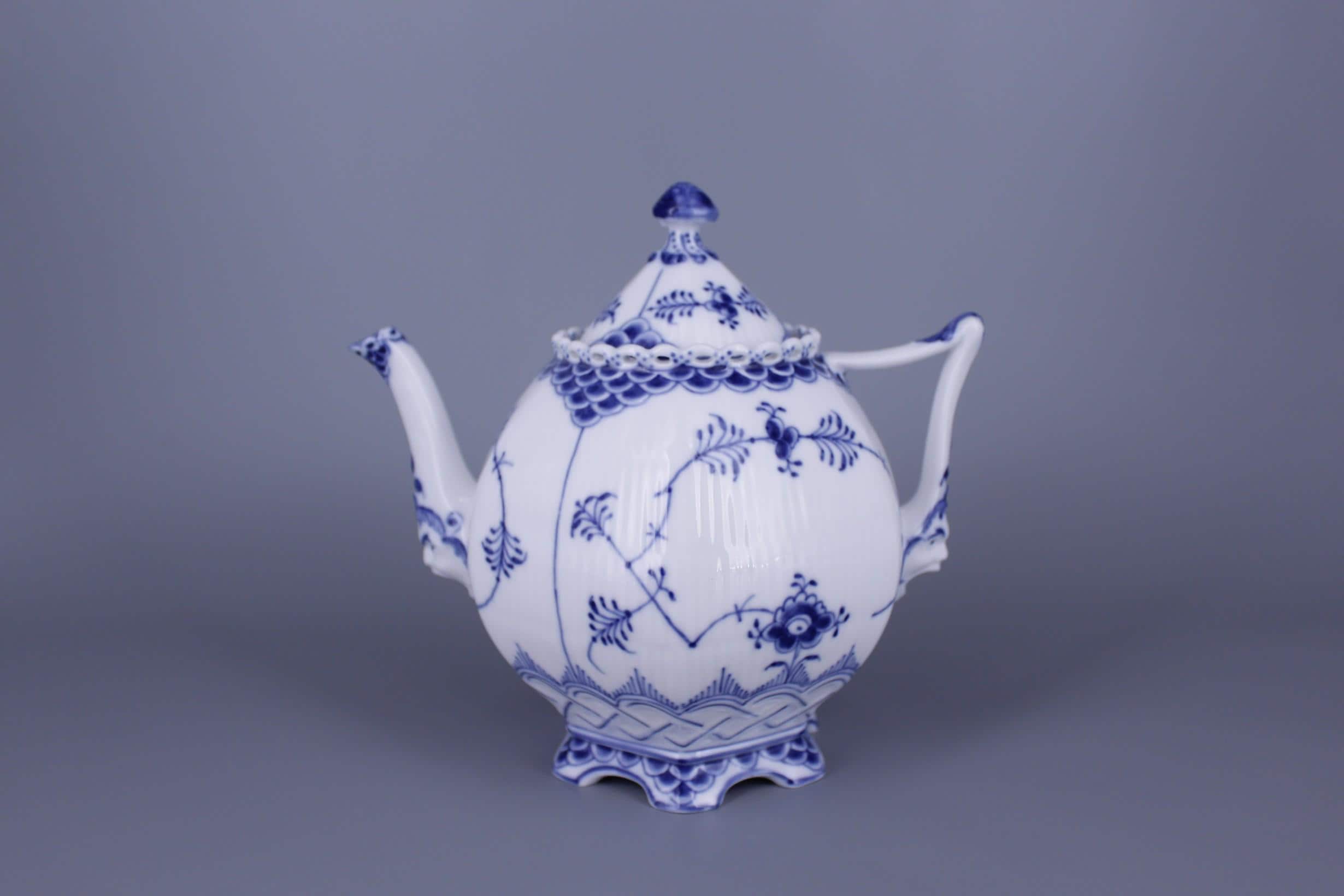 Rare Royal Copenhagen Blue Fluted Full Lace Teapot #1118 – 1955 Design by Arnold Krog | Hand-Painted Porcelain with Gargoyles