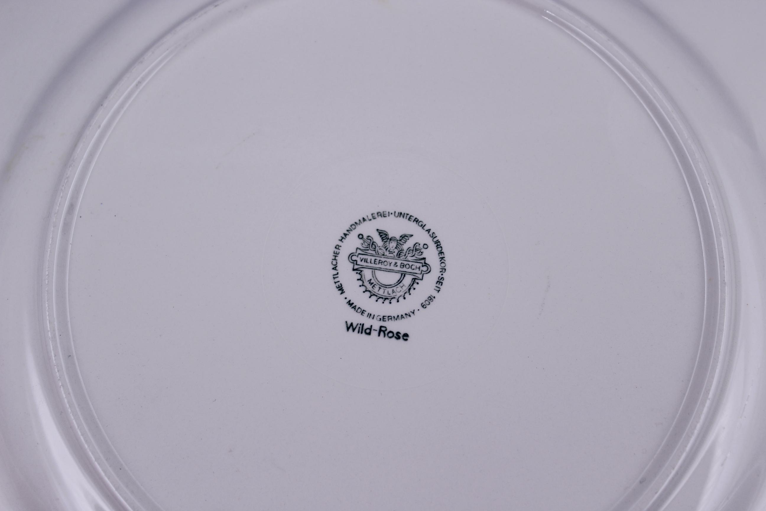 ビレロイ＆ボッホ ワイルドローズ ラージサービングトレイ – 33 cm