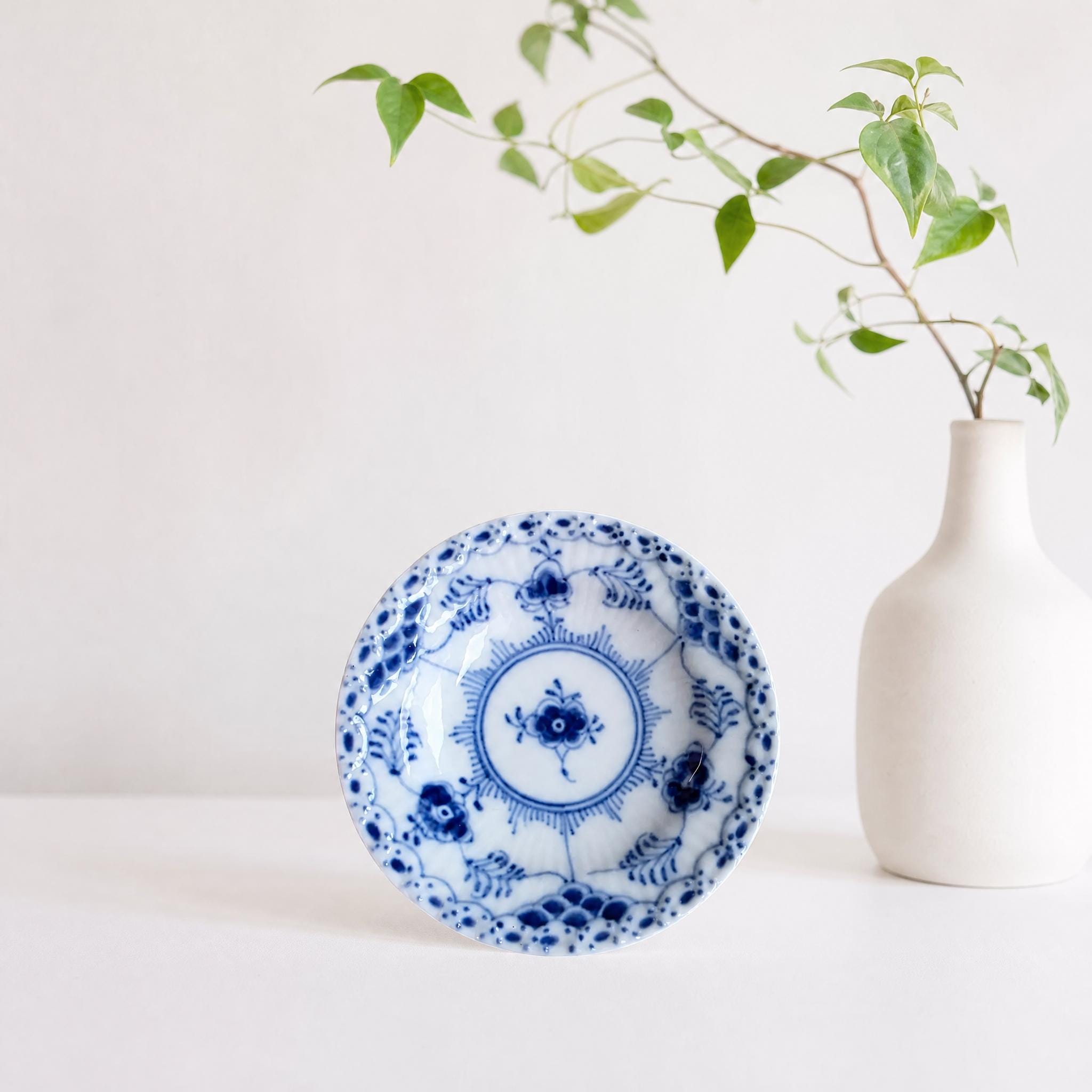Royal Copenhagen Blue Fluted Half Lace #504 Plate – 1960s, Hand