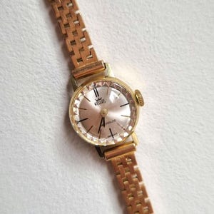 Vintage 1960s HELLAS Swiss Watch – 18K Solid Gold – Women's Mechanical Watch