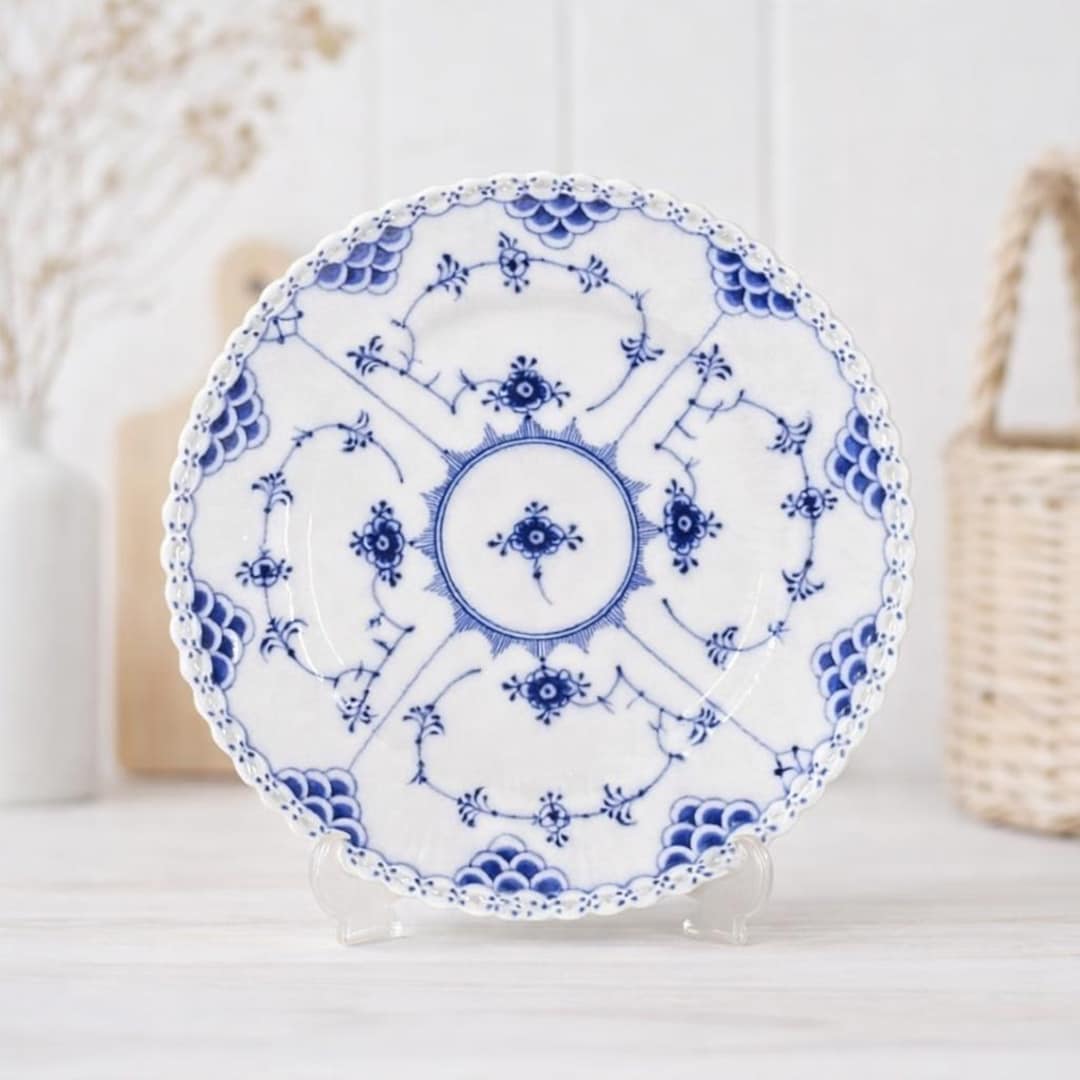 ロイヤルコペンハーゲン ブルーフルーテッド フルレース #1087プレート2枚① ロイヤルコペンハーゲン ブルーフルーテッド フルレース #1087