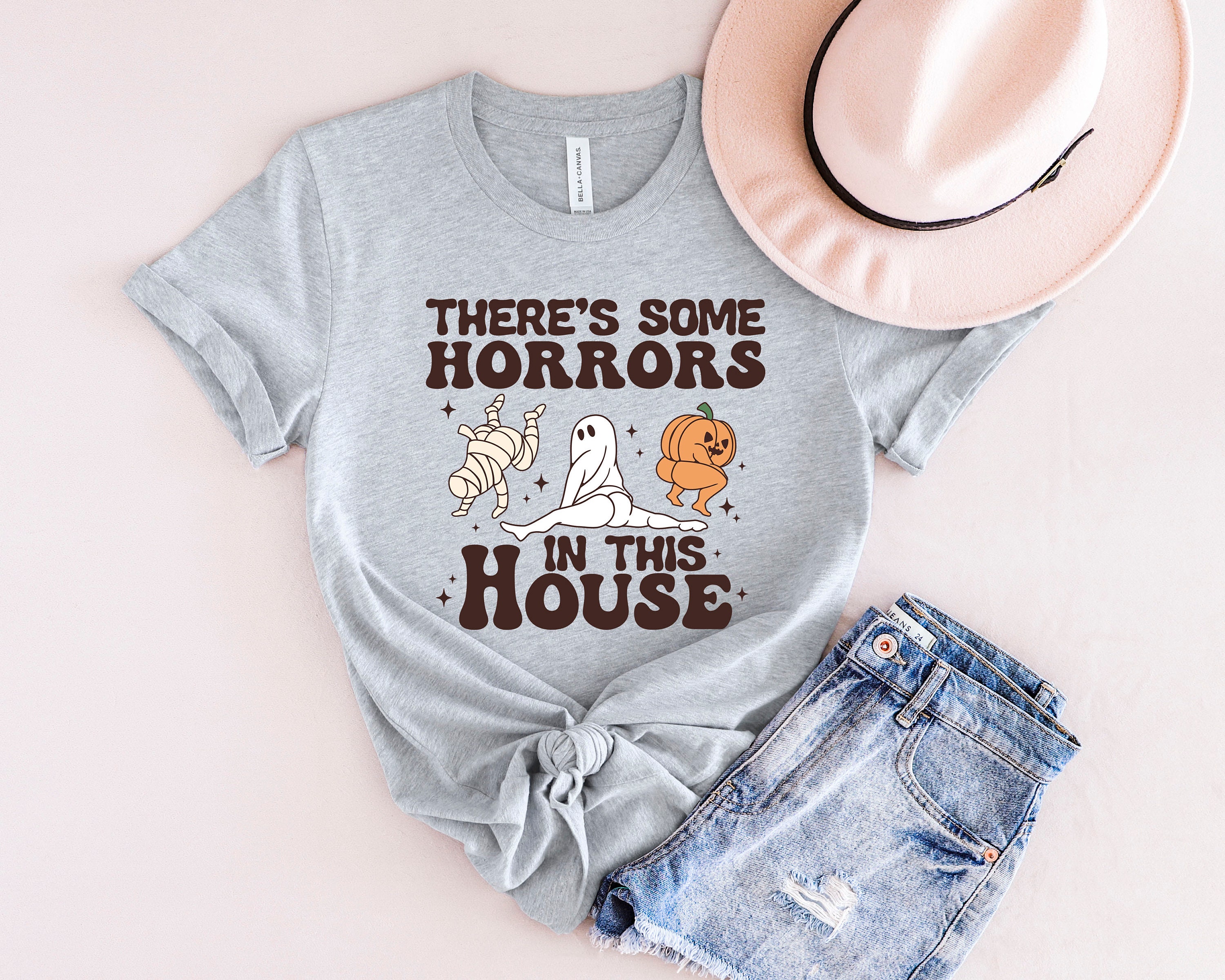 Discover Theres Some Horrors In This House, Halloween Sweatshirt, Spooky Shirt, Halloween Sweater, Spooky Season, Halloween Witches, Funny Halloween