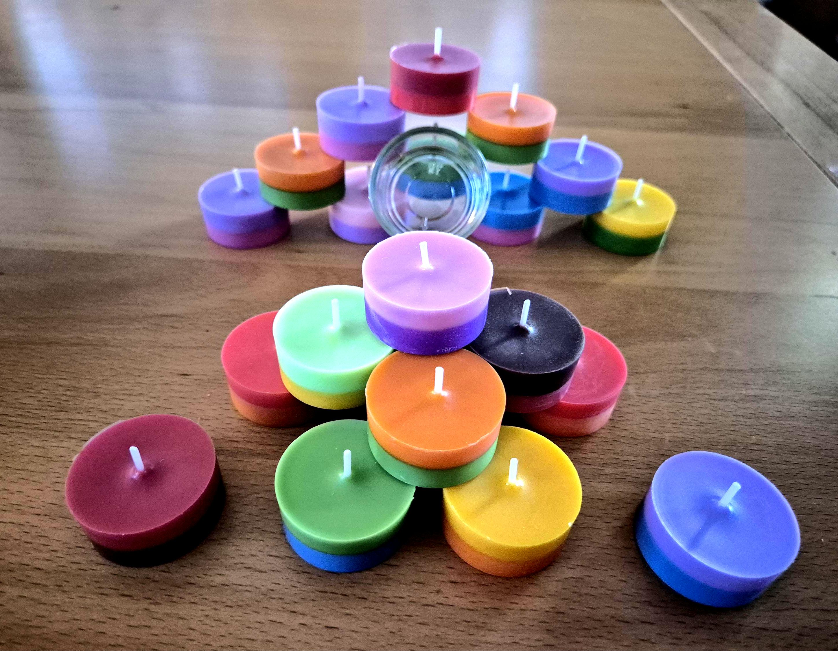 Buntes teelichtglas