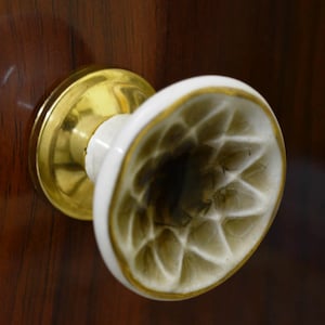 ARTISNO White/Gold Ceramic Porcelain Door Knobs Furniture Drawer Bedside Cabinet Kitchen Pulls, Crackle glaze ceramic drawer knob, set-10