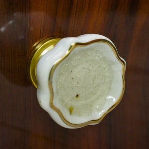 ARTISNO White/Gold Ceramic Porcelain Door Knobs Furniture Drawer Bedside Cabinet Kitchen Pulls, Crackle glaze ceramic drawer knob,set-6