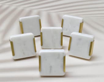 Modern stone and brass knob, marble and gold knob, quartz knob, modern cabinet knob, Stone drawer knob, Dresser Knob,Pull,set-6