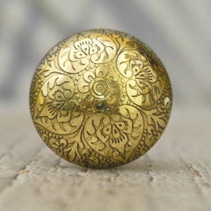 ARTISNO Brass Knob - Drawer Knob, Dresser Knob,Brass round Knob - Drawer Pulls, Cabinet Knobs and Pulls, Solid Brass Metal, Modern, set-6