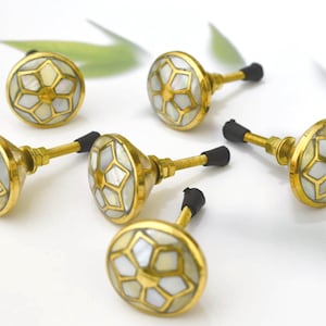 ARTISNO Mother of Pearl Dresser Pull Knob,Gold Drawer Knob,Beautiful Gold Metal,Brass Knobs, Pulls, Elegant,Unique, Cabinet Pulls, Set-6