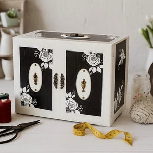 Large Wooden Sewing Box with 5 Drawers, Expandable Sewing Organizer, Sewing Supplies Storage, Gift for Seamstress