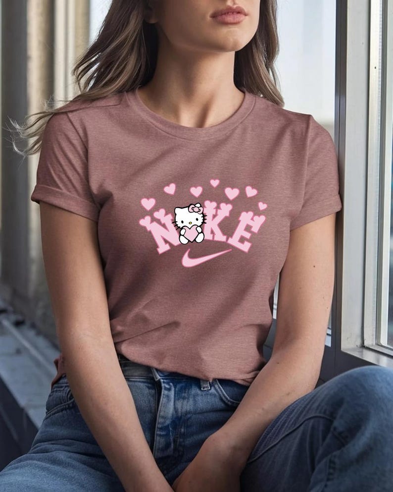 Hello Kitty Shirt, Disney Shirt, Kitty Ever Shirt, Damen Unisex T-Shirt, kawai Tshirt, Tshirt für Kinder Bild 4