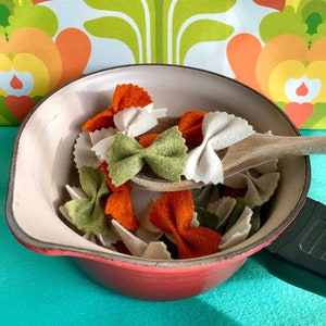 15 Felt Pasta Bows - Farfalle