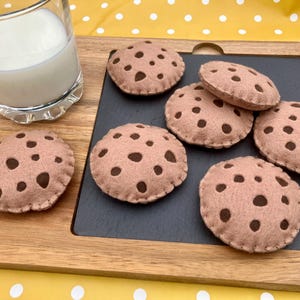 Felt Chocolate Chip Cookie