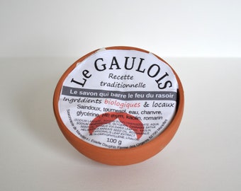 Le Gaulois, traditional shaving soap and its bowl turned by hand in France