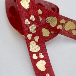 Rood Jute Lint met Gouden Harten, 25mm x 10yards, Hessisch Lint, Bloemistenlint, Ambachtelijk Lint, Decoratief Cadeaupapier Lint, afbeelding 2