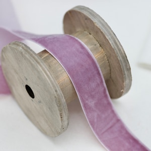 Cinta de terciopelo lavanda de 25 mm VENDIDA POR METRO, Cinta de terciopelo de alta calidad, Cinta de floristería, Cinta suave, Cinta decorativa, Cinta para envolver regalos