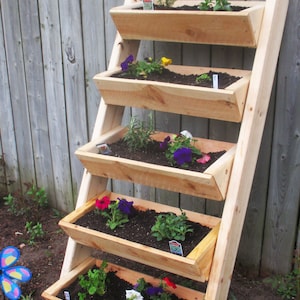 Gelaagde verticale ladder plantenbak PDF-plannen. DIY-plannen voor plantenbak voor tuinplanten, kruiden, groenten afbeelding 4