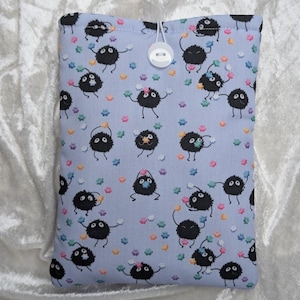 Susuwatari/Dust Sprites Kindle sleeve