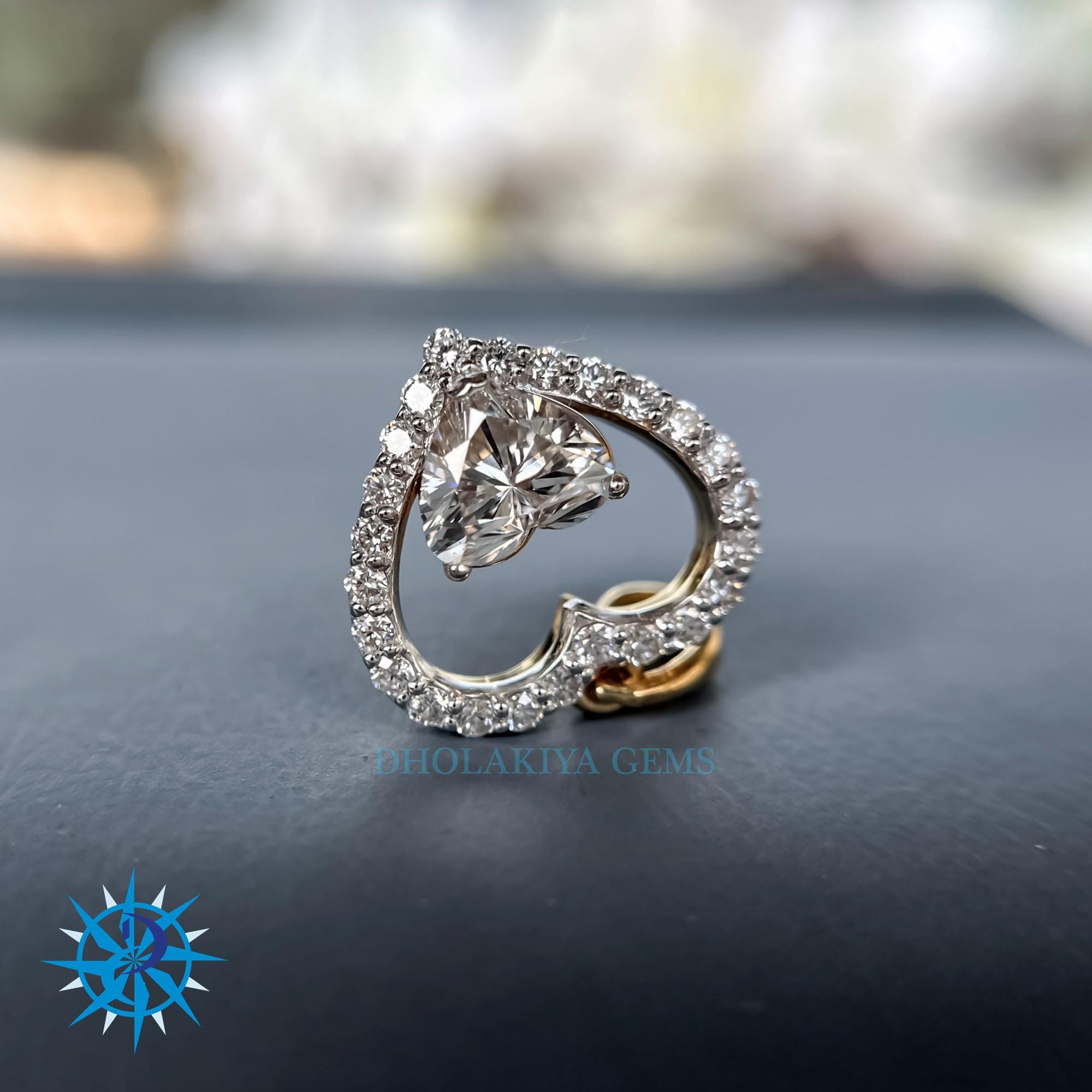 ハート型のネックレスラボグロウンダイヤモンド ハート型のラボ