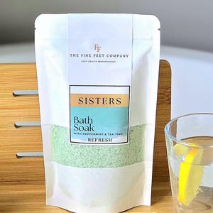 Cadeau SPA PERSONNALISÉ SOEUR, bain trempage rafraîchissant à la menthe poivrée et à l'arbre à thé, sels de magnésium pour la récupération musculaire, bain de désintoxication cicatrisant, cristaux pour les pieds