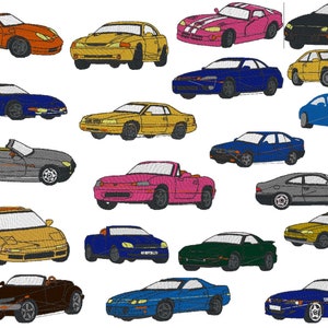 Puede incluir: Una colección de 17 modelos de coches diferentes en varios colores, incluyendo rojo, azul, amarillo, verde, negro y gris. Los coches están todos en un estilo de dibujos animados y están dispuestos en un orden aleatorio.