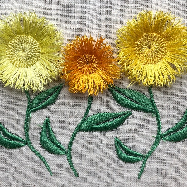 Fleurs tiges franges duveteuses fantaisie dans 2 tailles de fichiers de broderie pour cerceau de 4 x 4 pouces - Pes Dst Exp Jef Hus Vip et XXX - téléchargement immédiat