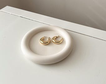 Round bubble tray, custom colour effect, Handmade | neutral home decor and gifts.