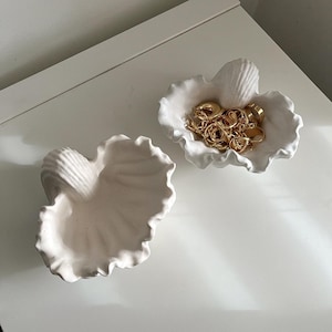 Handmade Jesmonite Conch Shell Pot, Neutral Home Decor