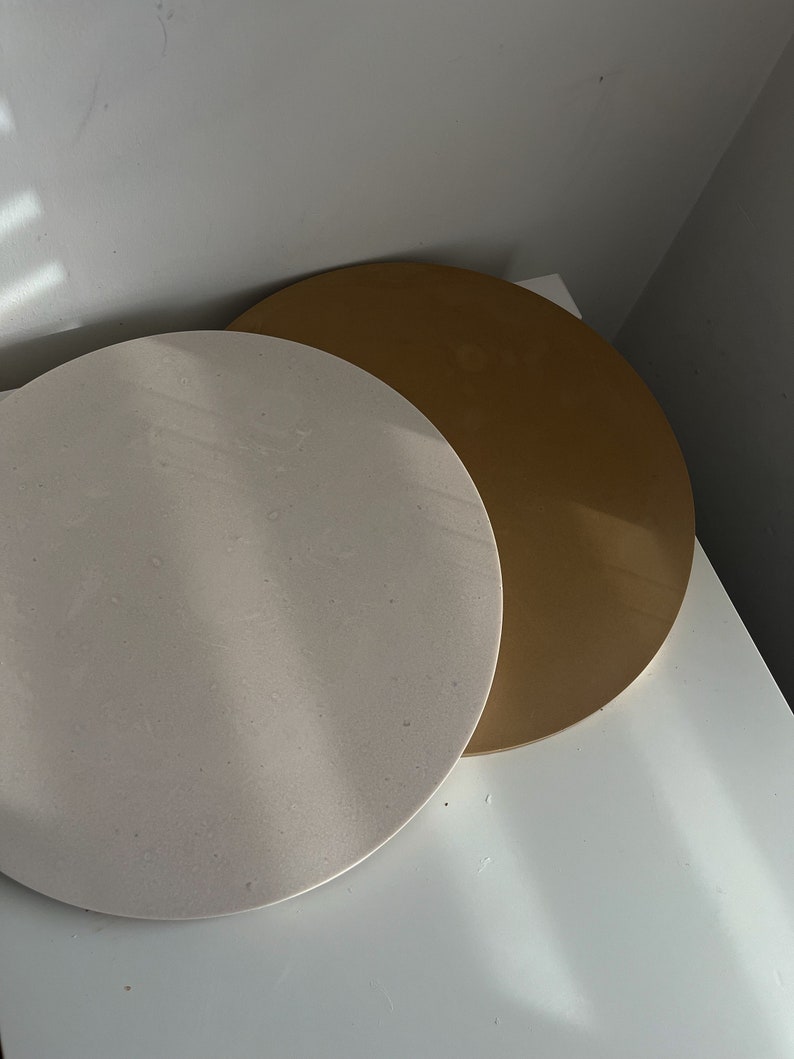 Large round tray, choose different colour effects, Handmade | jesmonite | Neutral home decor and gifts. imagem 7