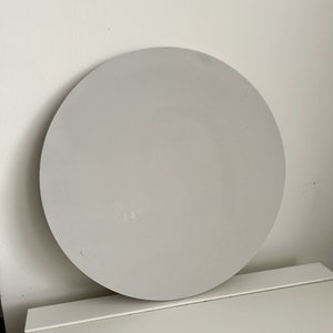 Large round tray, choose different colour effects, Handmade | jesmonite | Neutral home decor and gifts. imagem 9