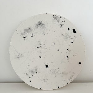 Large round tray, choose different colour effects, Handmade | jesmonite | Neutral home decor and gifts. terrazzo