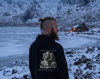 Cailleach Hoodie, Schotse winterheks, folk horror kerstcadeau | Vergeet de pompoen