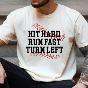 Honkbal Svg, Hit Hard Run Fast Turn Links Svg, Honkbal Moeder Svg, Honkbal Steken Svg, Home Plate Svg, Honkbal Seizoen Svg, Love Baseball Svg