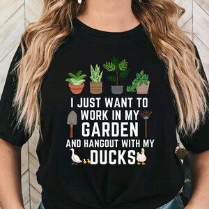 Ich möchte nur in meinem Garten und Hangout mit meinen Enten zu arbeiten, Gartenarbeit Mom SVG, Farming Mom, Muttertagsgeschenk, Bauernhof Enten, Plant Mom