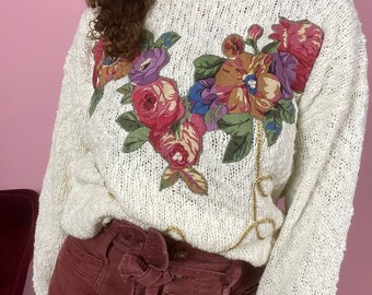 Vintage 80's trui | embroidered rozen en parels | floral print | gouden details | maat M/L