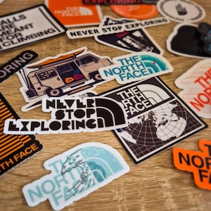 EMBALLAGES MULTIPLES - Stickers d'escalade. Autocollants de marque d'escalade. Cadeaux pour grimpeurs, assureurs ; Fait main. Stickers Hydroflask et ordinateur portable.  J'aime TNF