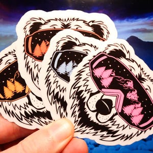 Snowboarding Bears Aufkleber: Geschenk für Rad Snowboarder, Ski fahren; Individueller Text. Handgefertigt und individualisierbar. Hydro Flask und Laptop Sticker