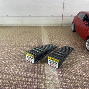 1-24 1-25 scale  car ramps for Garage | work shop Diorama | Fits Hot Wheels Cars | TOY Accessory