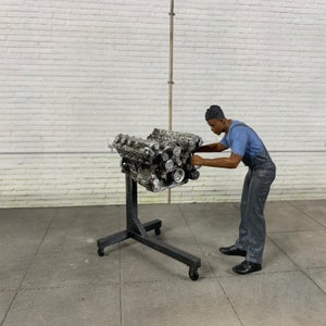 1-24 scale garage mechanic worker figure - Detailed people figure for G-Scale garage diorama - Perfect for Hobbyists & Collectors