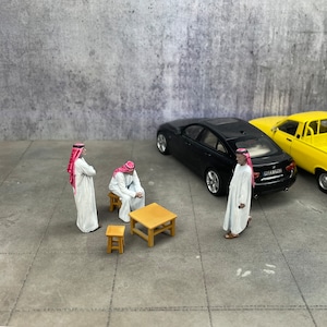 1/43 Arab muslim men figurines set for diorama