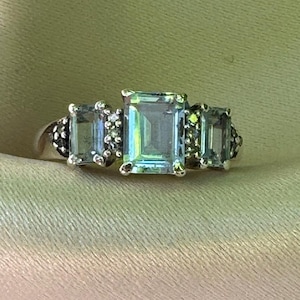 vintage 9ct gold aquamarine & diamond dress ring (2.5g) Size M,  DIA hallmarked