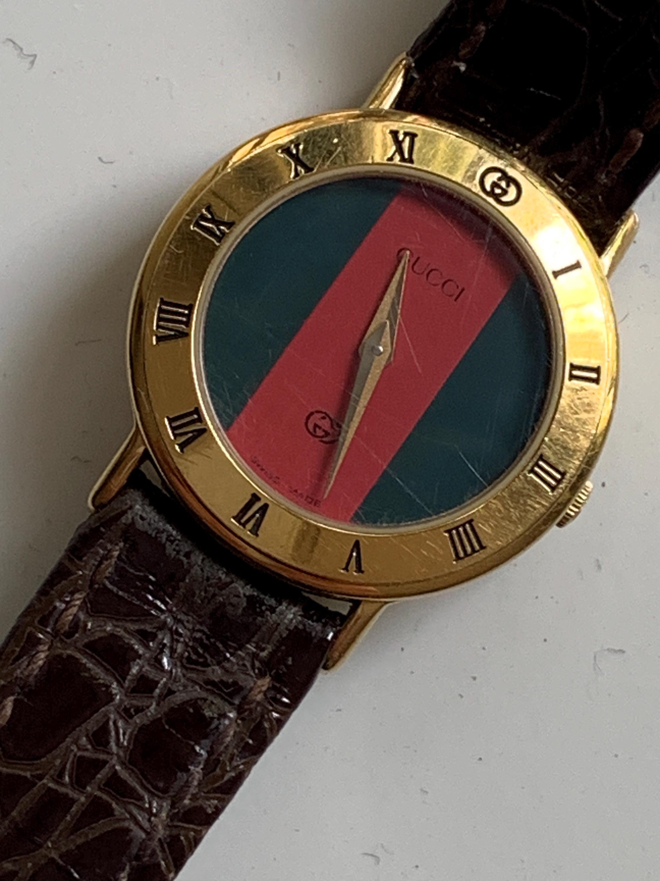 Gucci Watch Women 3000.2L Quartz Watch - Etsy display picture 2