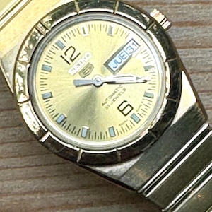 Vintage Seiko Ladies Automatic Watch: Gold-Plated Day-Date