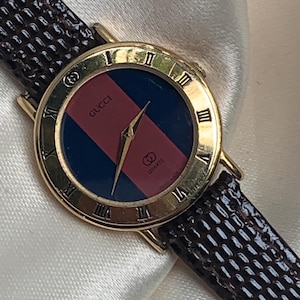 Gucci watch  Women 3000.2L Quartz Watch