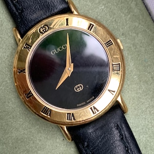 vintage Gucci watch  Women 3000L  Quartz Watch