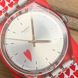 Swatch “Hearty Love” GZ314S (2018) – Unworn with Box, Outer Box & Papers – Limited Valentine’s Edition